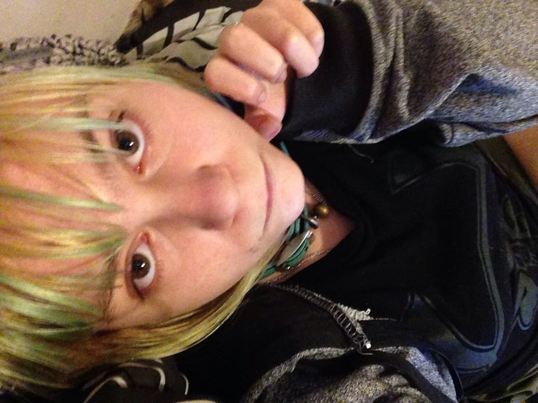 Emily scuderi aka twixie scuderi aka twixiepuppy old nude pics part 2