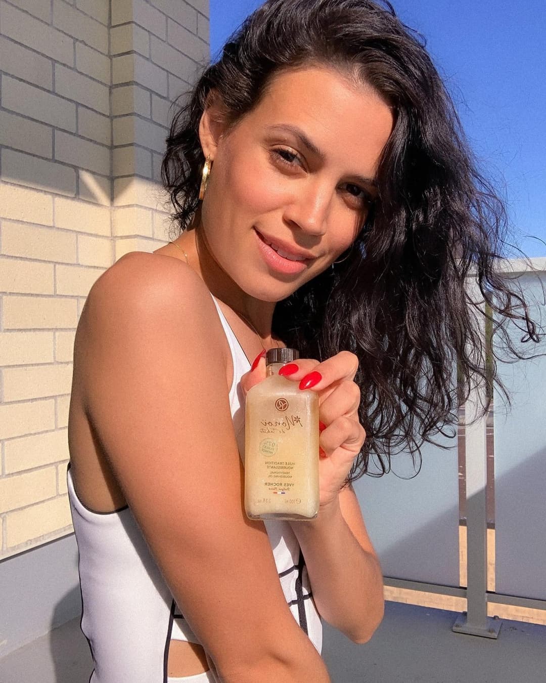 All A TRUE GOONER needs is some face meat to blow chunks and shoot ropes of cum on