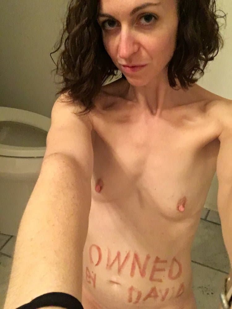 DELETED FROM XHAMSTER - private pics of "Adventuremdcouple"