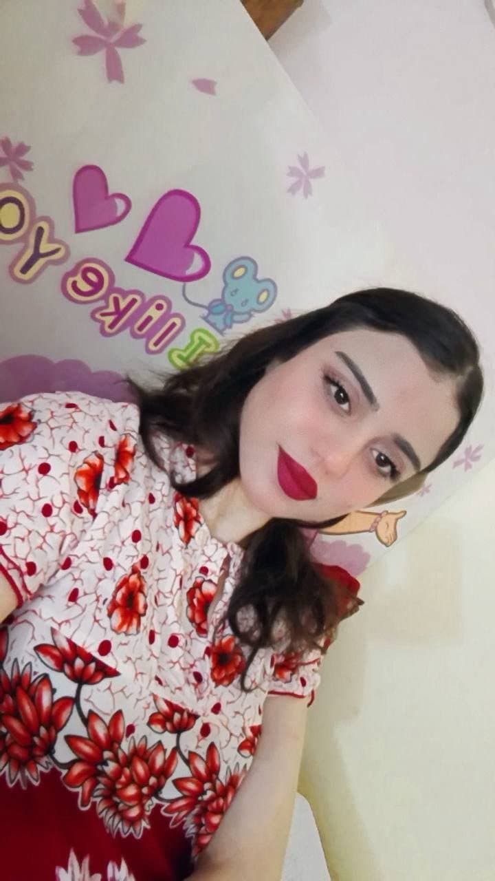 A veiled Arab girl with a soft body full of energy???