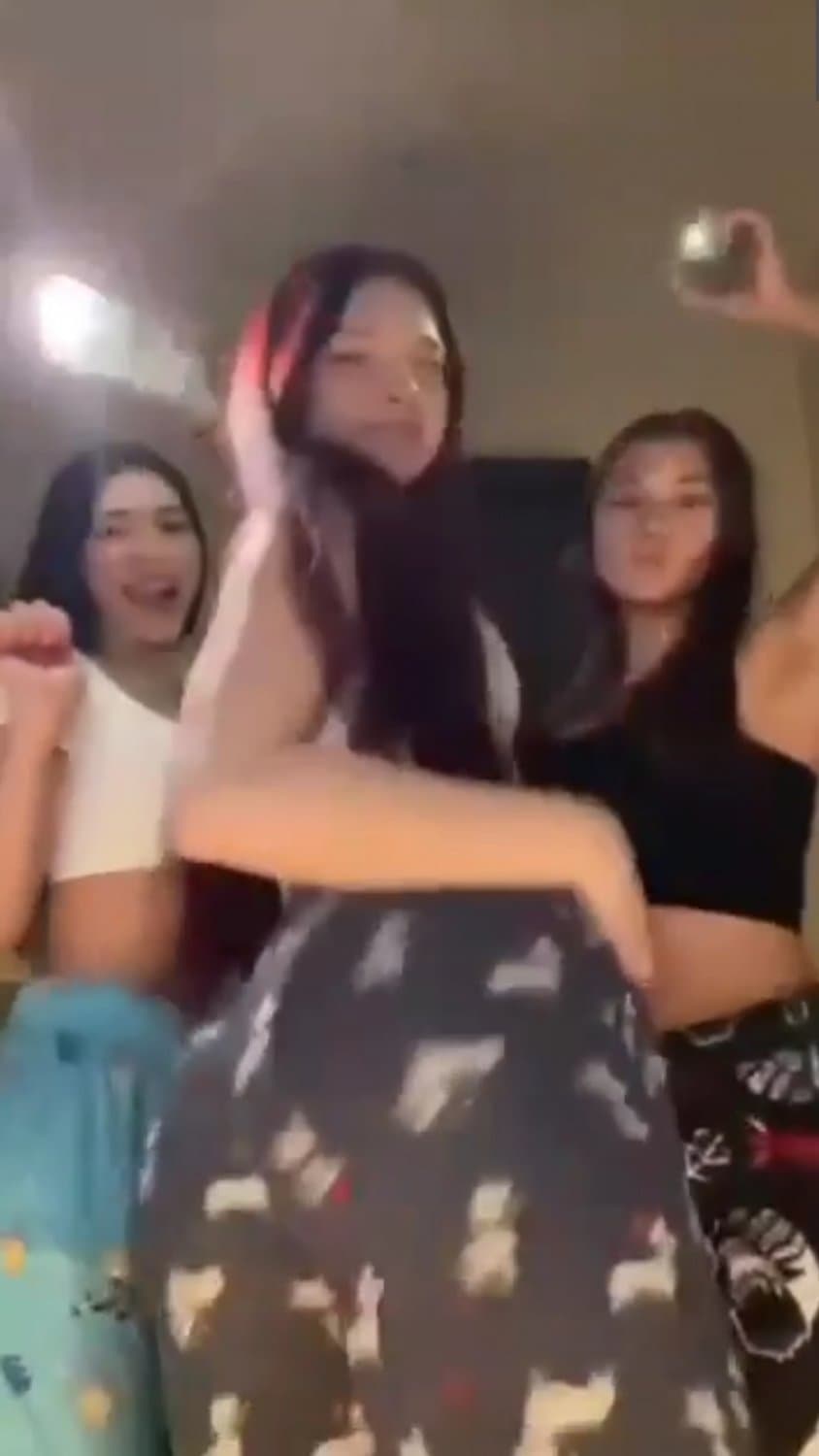 Vazou famosinha e amigas fodendo tudo videos novos erome videos brasil videos vazados videos mais