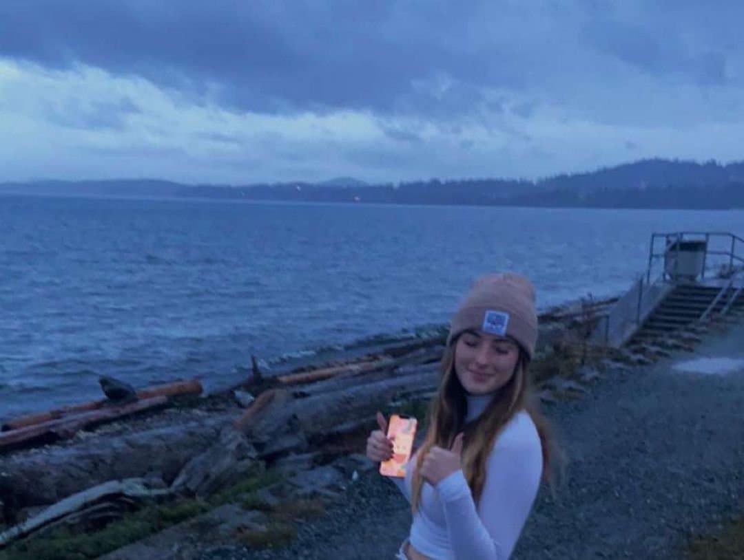 Click to view full size Busty and Sexy Canadian College Teen Slut Briana Zander (@briana.j.z)