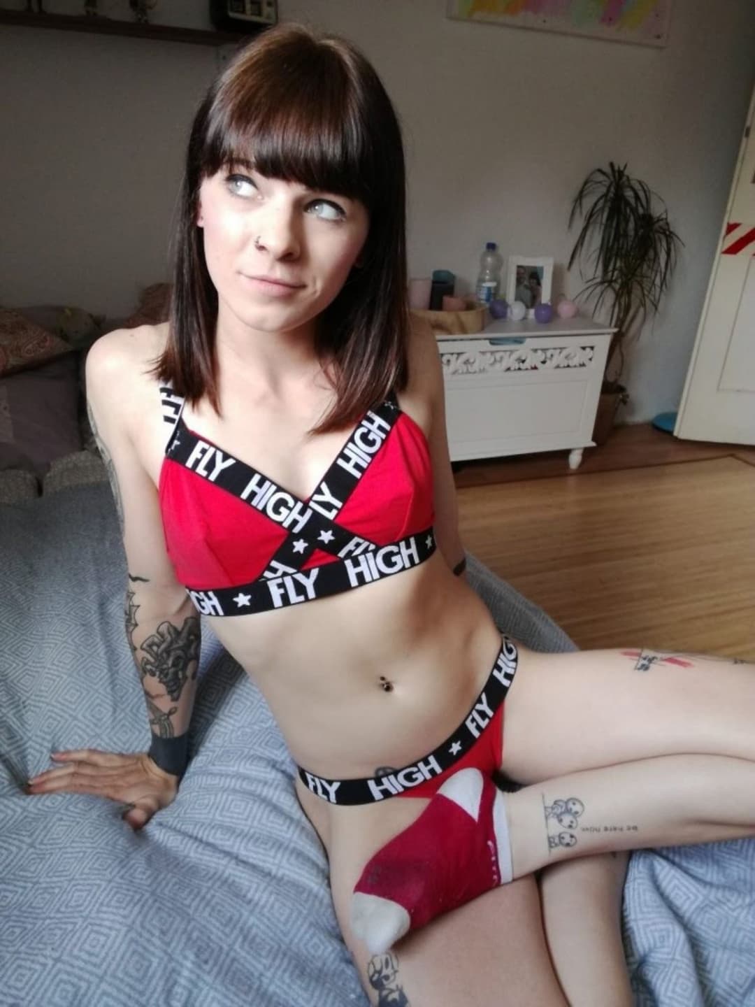 Kik:JuliaParies that’s her name as well she’s a caretaker in Frankfurt Germany