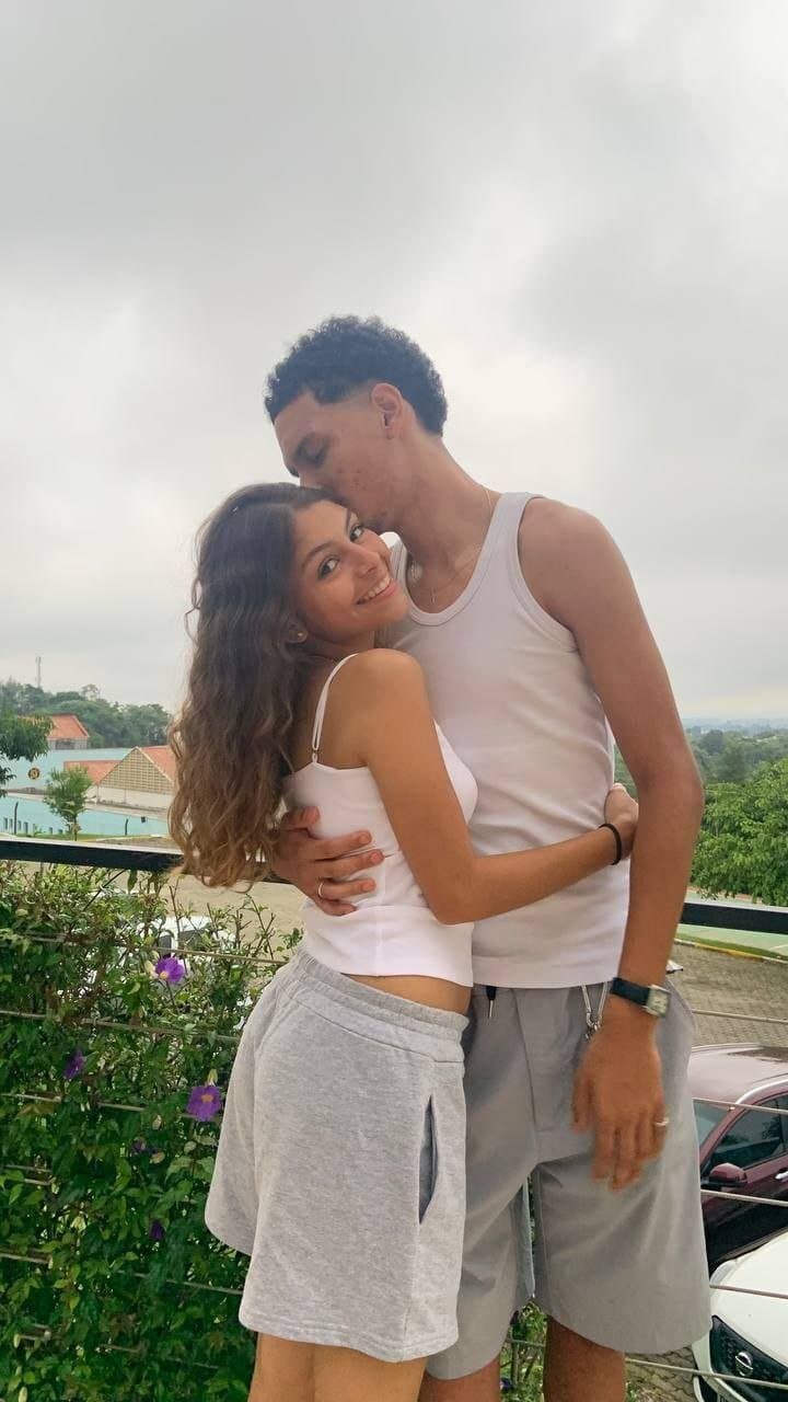 Novinha vazada pelo namorado fodendo gostoso