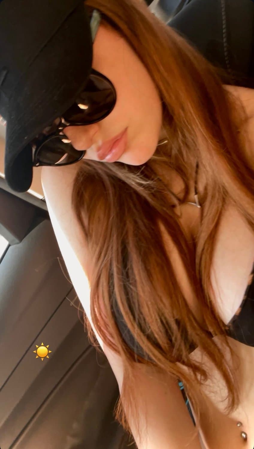 Very sexy 18 years old big boobs Greek bitch TikTok star