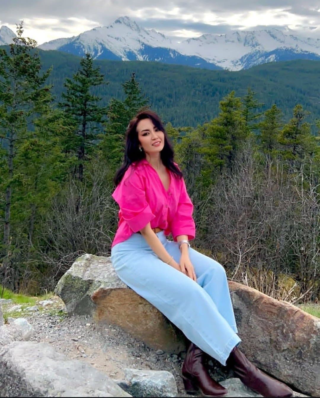 Afghan girl Sumaya sucking dick