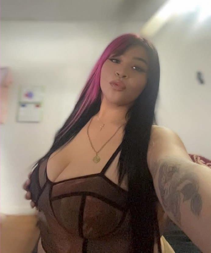 Big titty Latina needs to be titty fucked and used for Ai