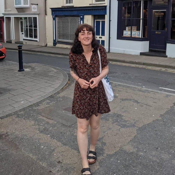 Roleplay as my ex Sophie on kik: welshfmboi