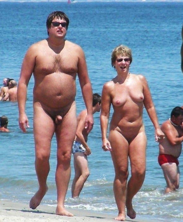 Naked couples outdoors 10