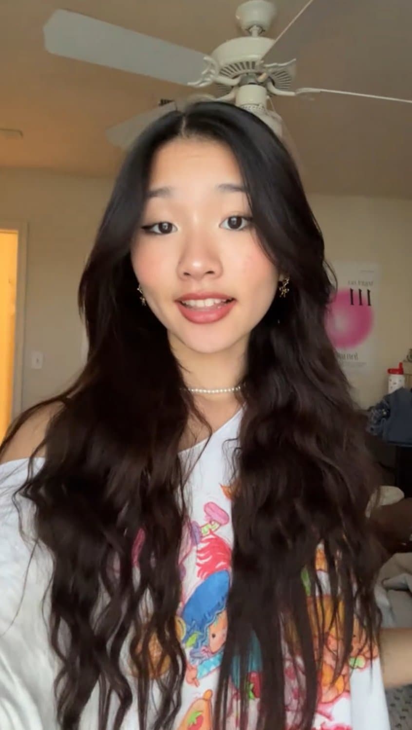 Asian teen Abg with super pretty face shows off her hair and titties. Cute little Ahegao face