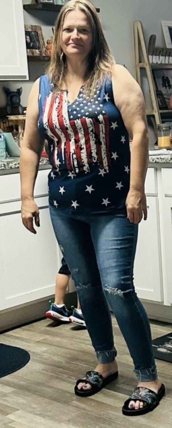 Sexy milf wife Krystal ready for action.