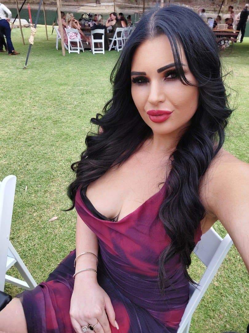 Elektra, Wife, Mother and Admitted Whore