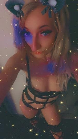 27 year old escort Snow Bellz in Las Vegas, North Las Vegas, summerlin area , downtown , Fremont ,