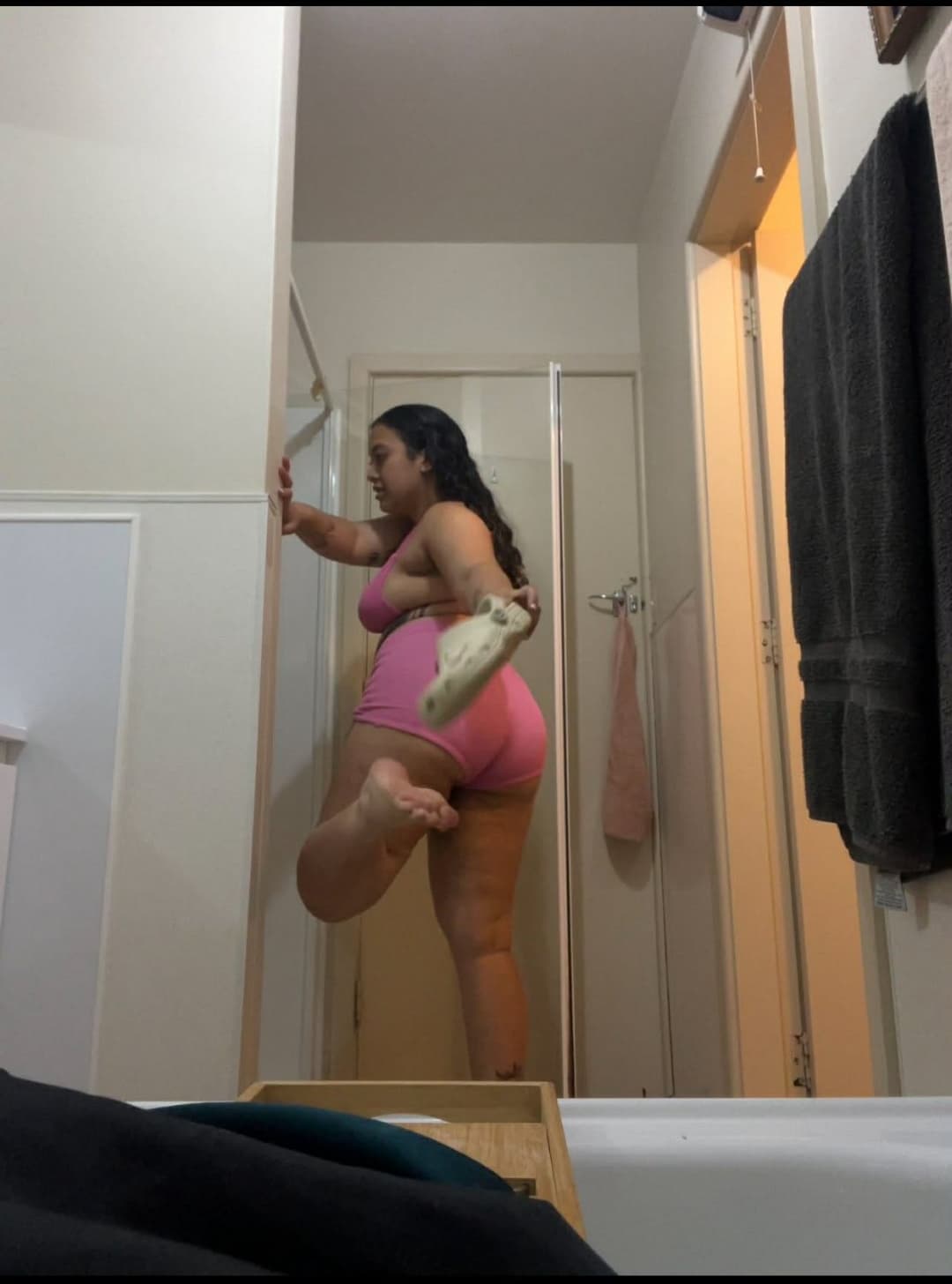 Pretty Polynesian feet