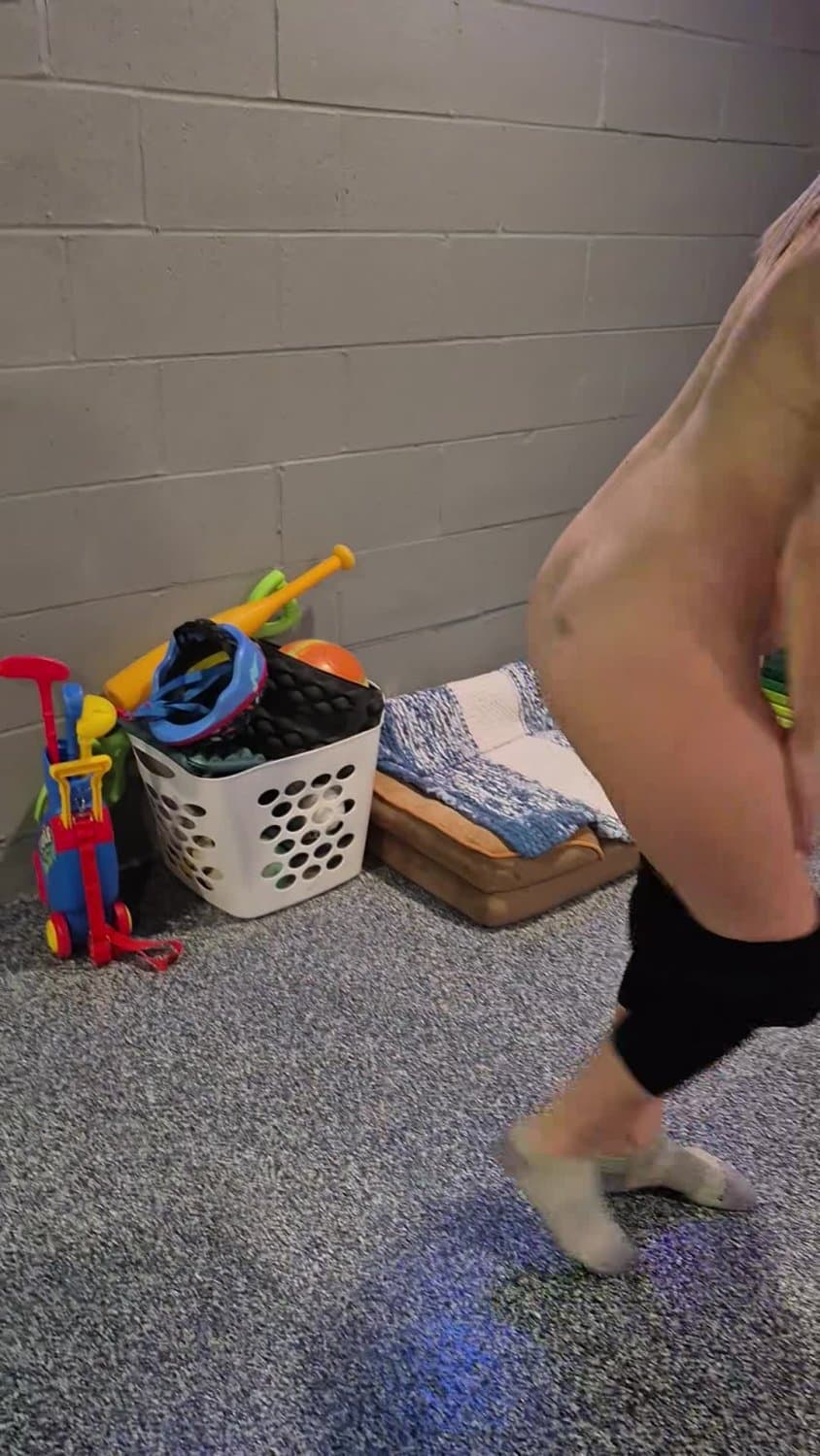 Slutwife gets nude in basement