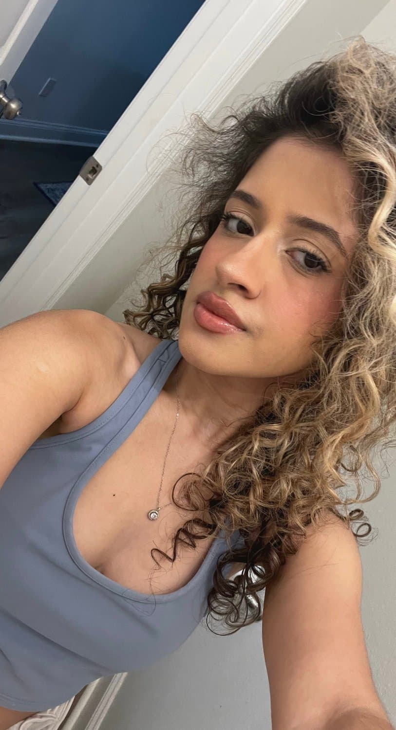 I need someone to pull my curly hair and fuck me hard