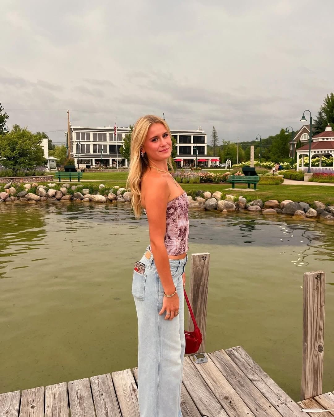 Click to view full size IRL Kailee