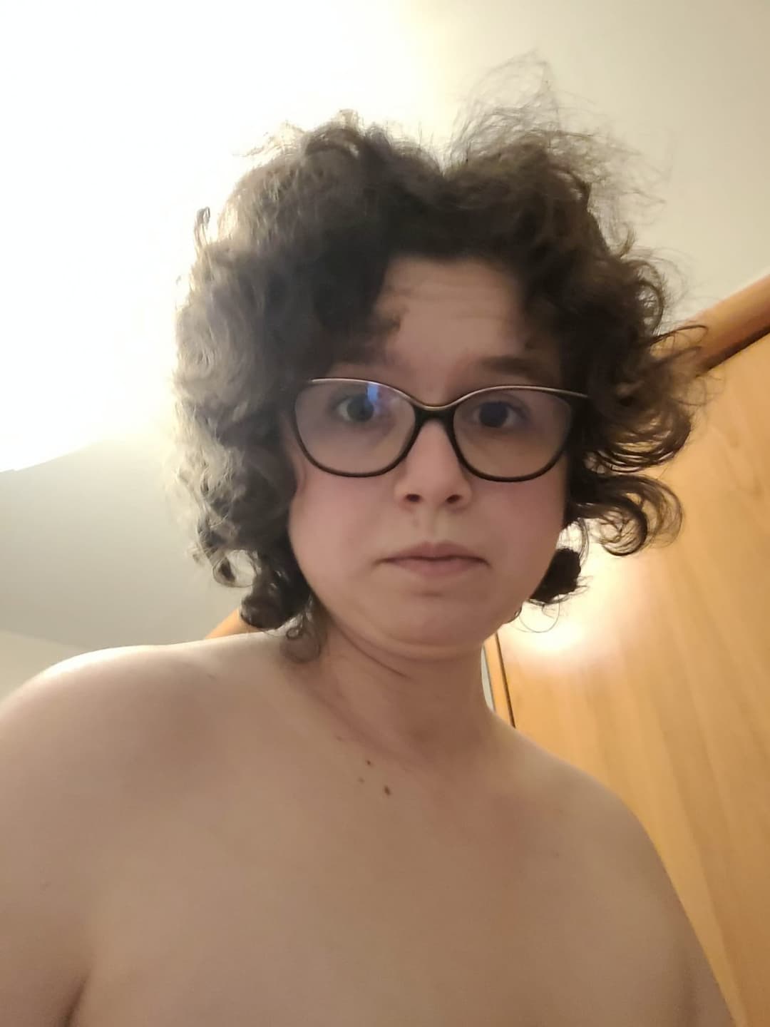 Ugly dumb French girl fucked by her Spanish coworker ex-partner, who took advantage of her buttocks