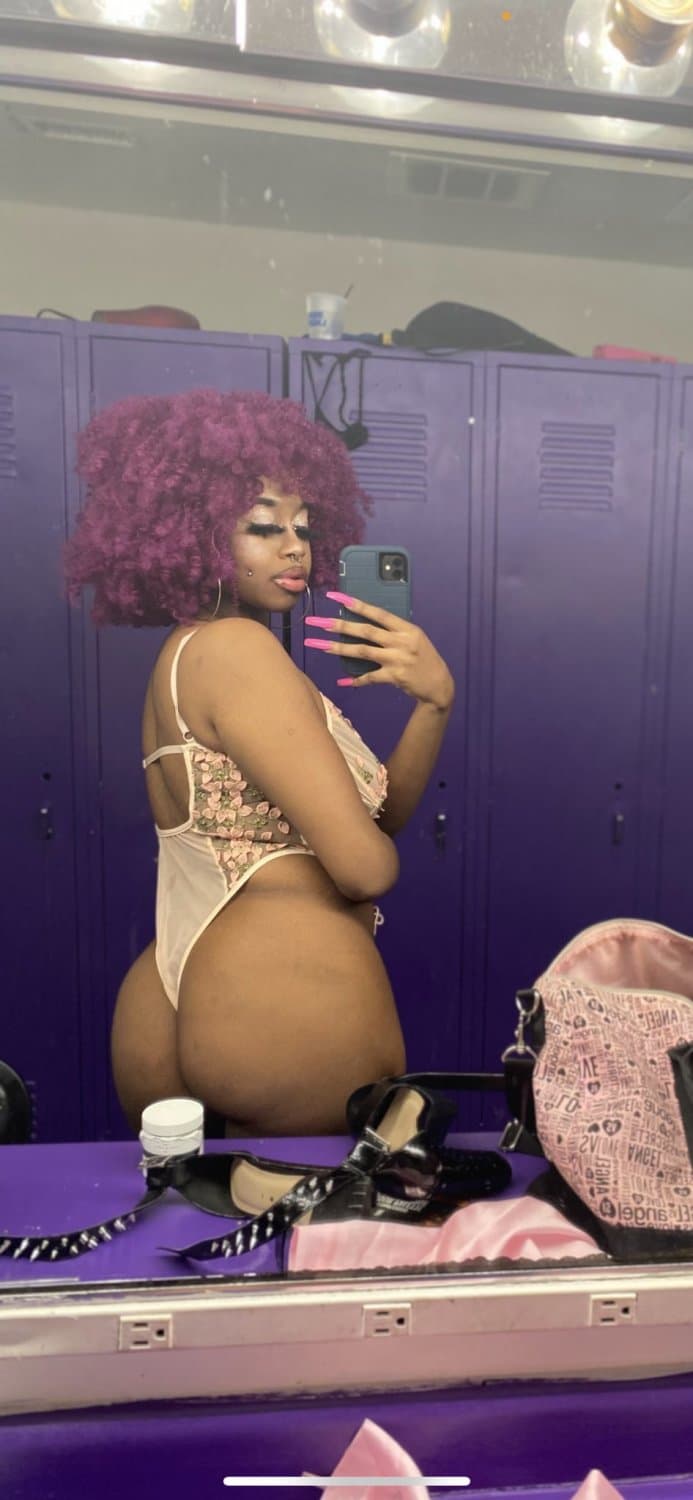 Saggy tit Bae sexy ebony