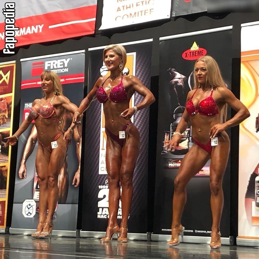 Classy mature beauty Part 2