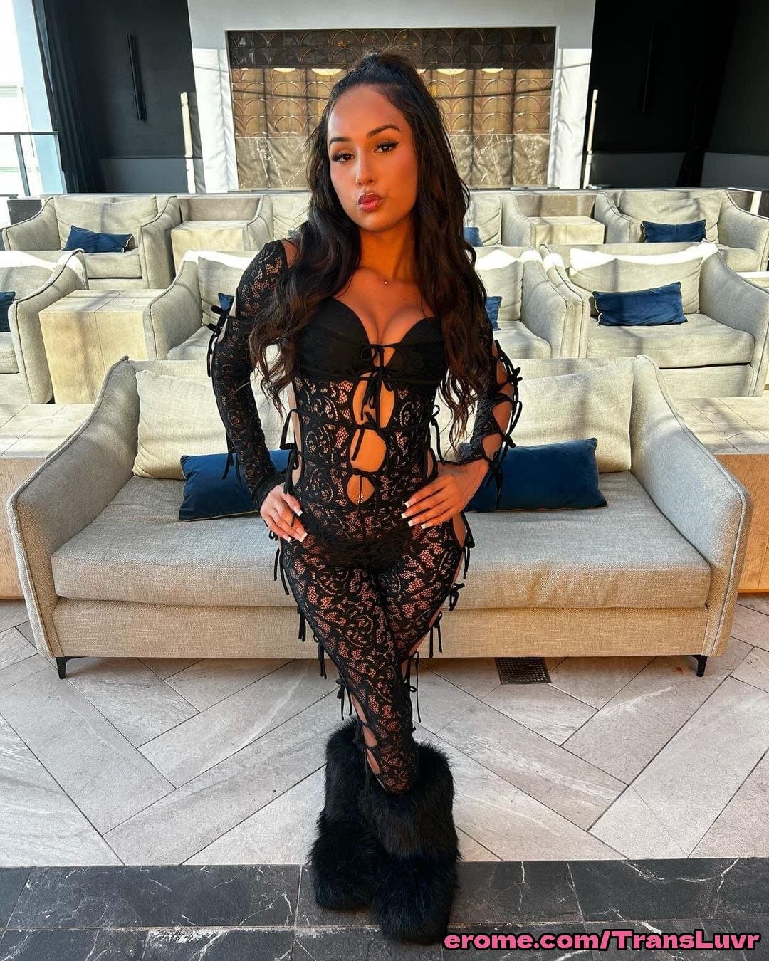 Cute Big Ass Latina Trans BBC Blowjob [Femboy, Shemale, Sissy, Trap]