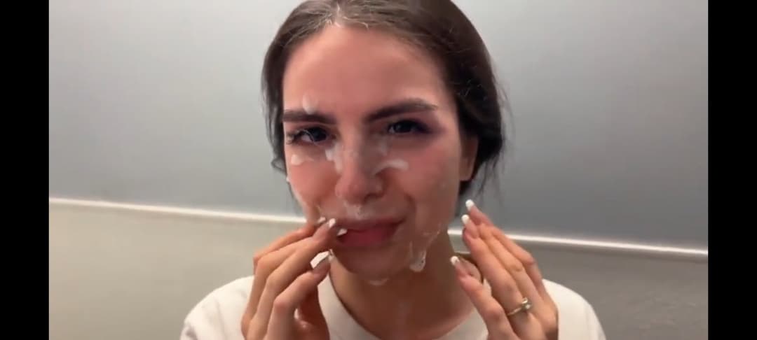 19 Y.O. depraved girl sucks dick sloppy deepthroat and walks down the street with cum on her face