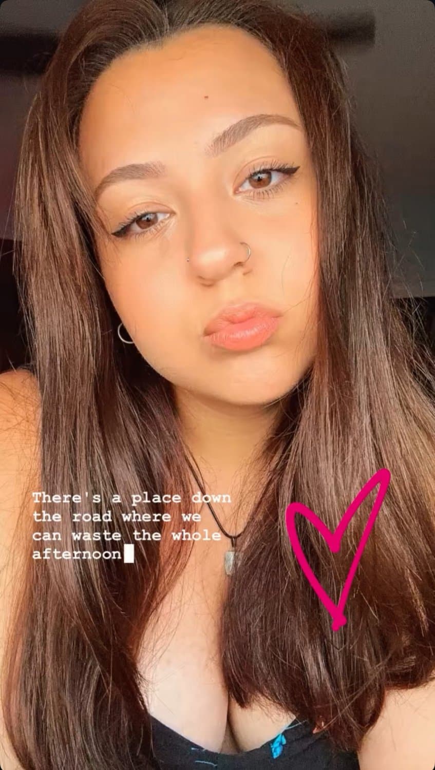 Fat dumb teen gets titties leaked for being dumb