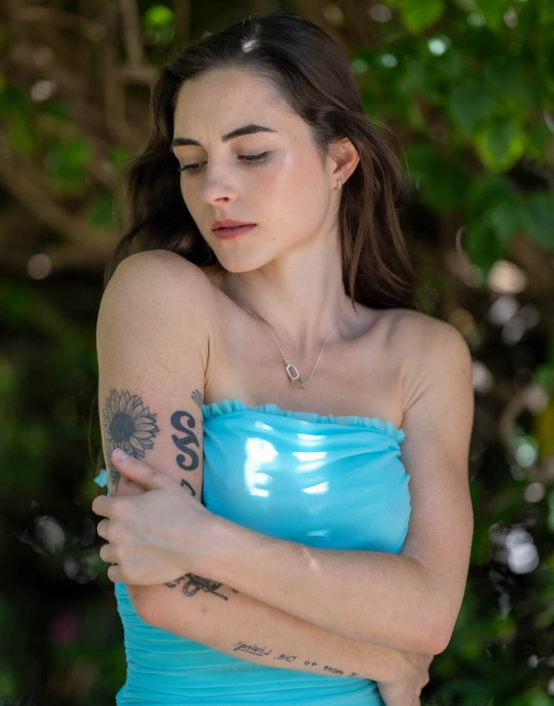 If I showed you my ass on the first date, would you fuck or lick it