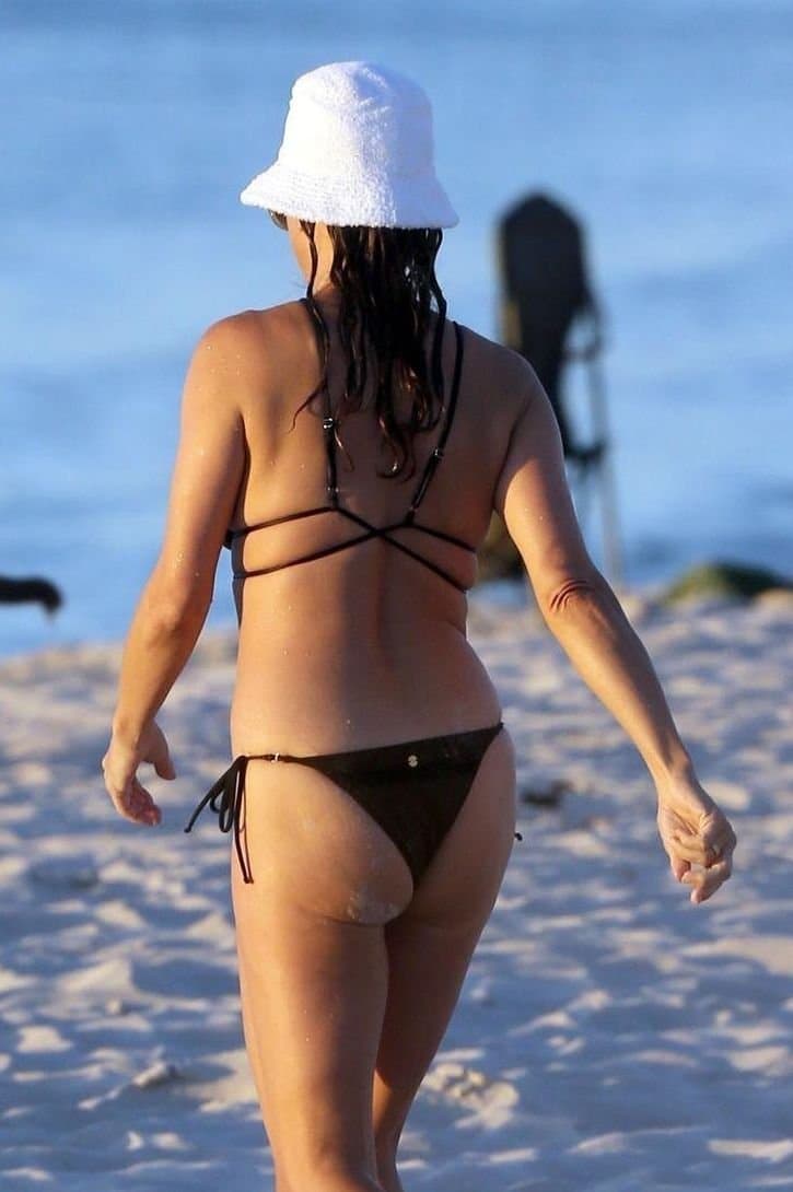 Kate Walsh is One Beautiful Milf with a Banging Body & Hot Ass That Makes For A Great CumTarget ??