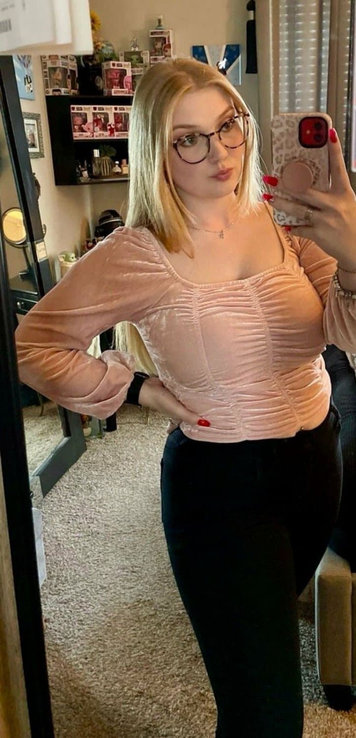 Click to view full size Pt2 Of The Thick Busty Pawg Future Webslut Gf