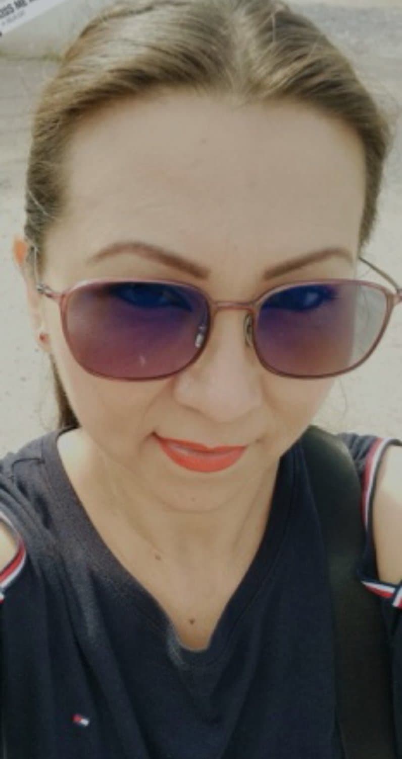 Señora cachonda y putita le gusta que se la follen tiene un culo perfecto que te vuelve loco