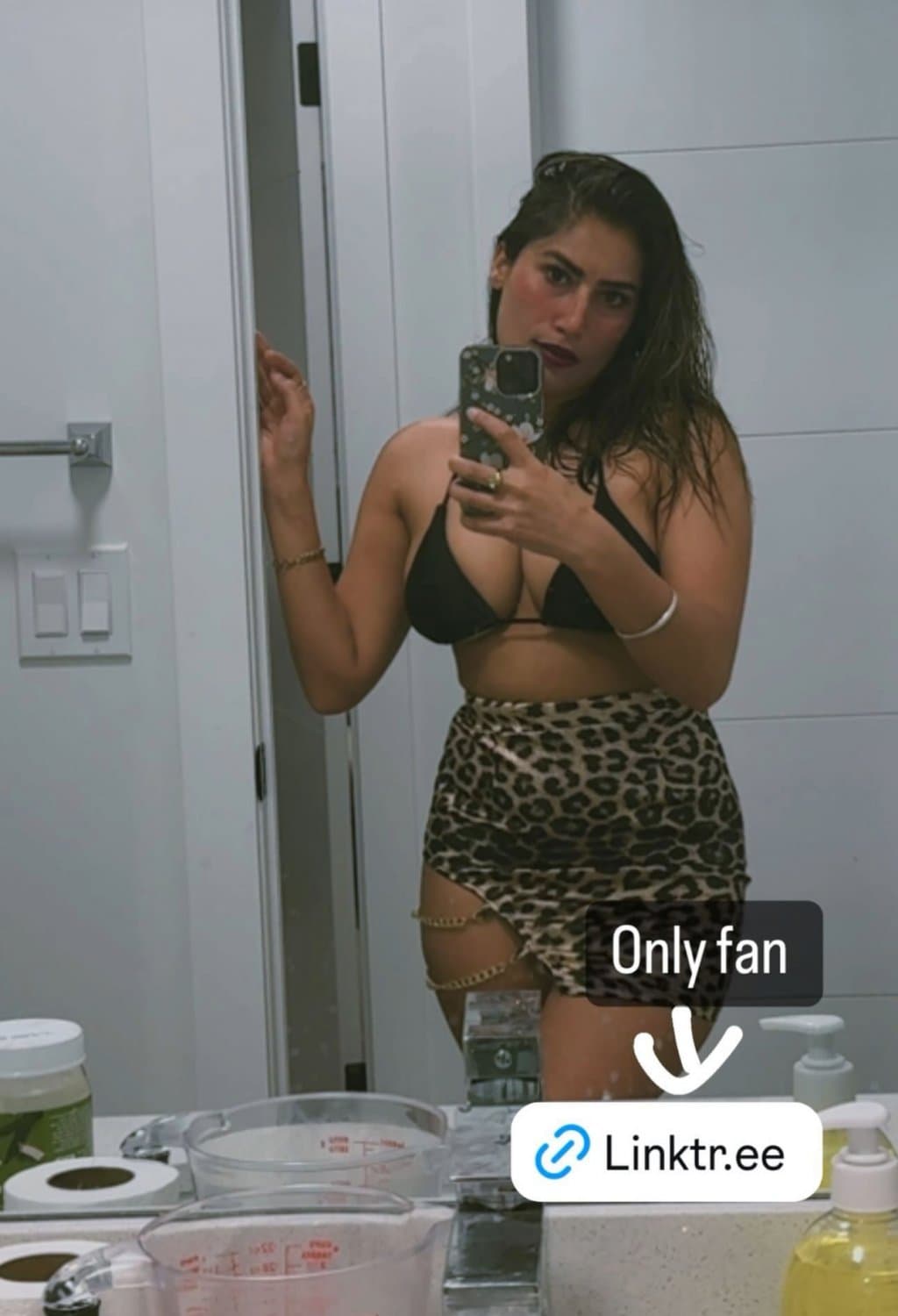 Surleen indian punjabi girl leaks onlyfans and live videos