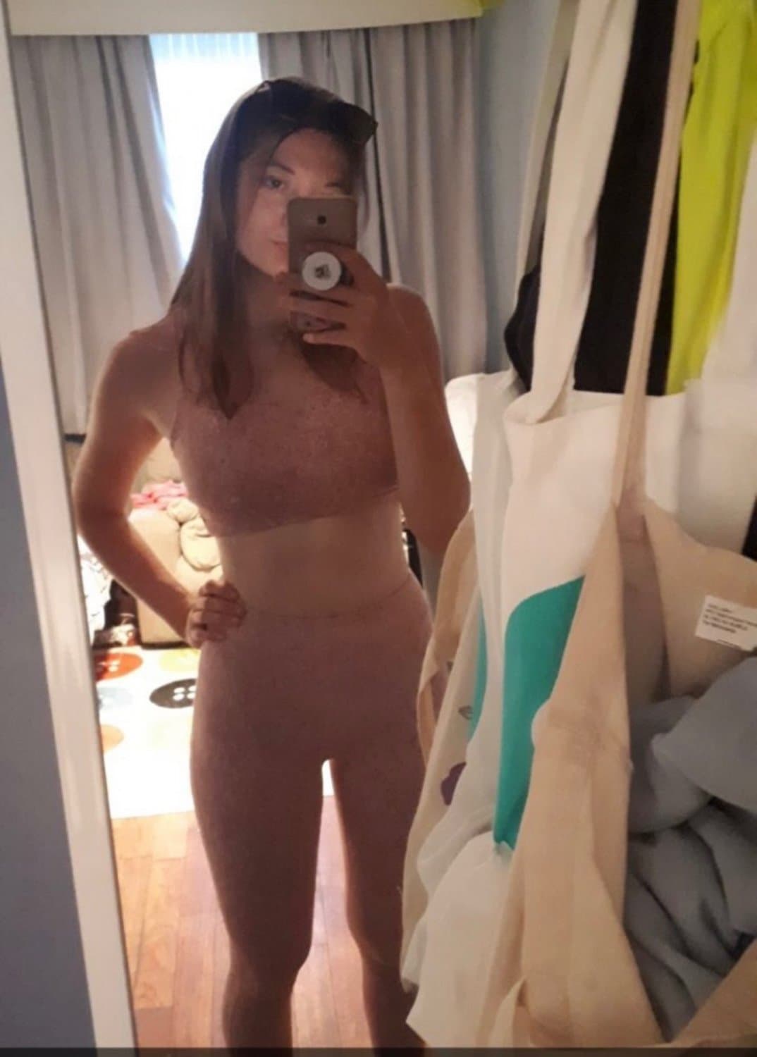 CV - get off to this gorgeous brunette slut