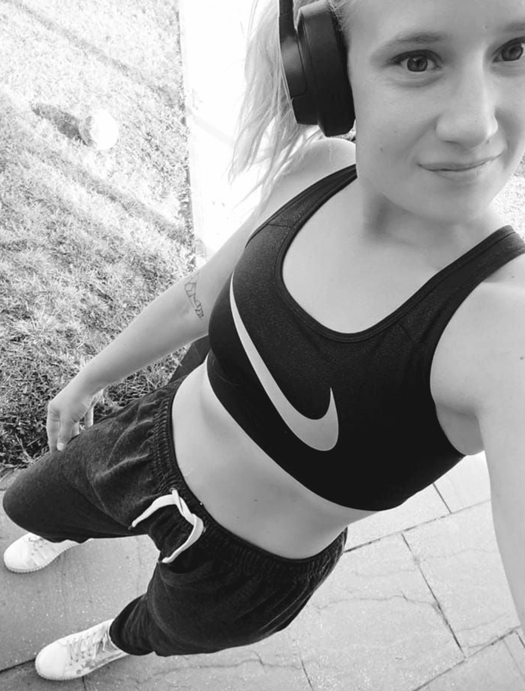 Easy White Whore Anne