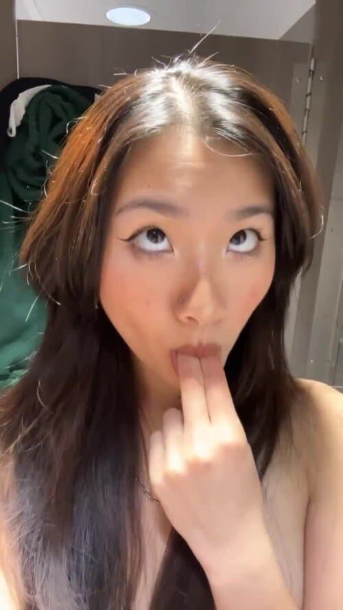 She loves cum and huge cock. Goon Slut. Ahegao teen.