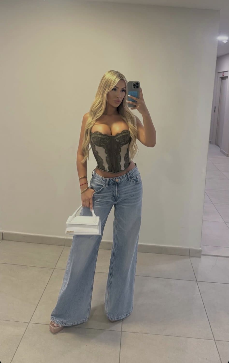 Maria brun, la mayor puta que ha pasado por lidlt, maldita perra asquerosa calienta pollas