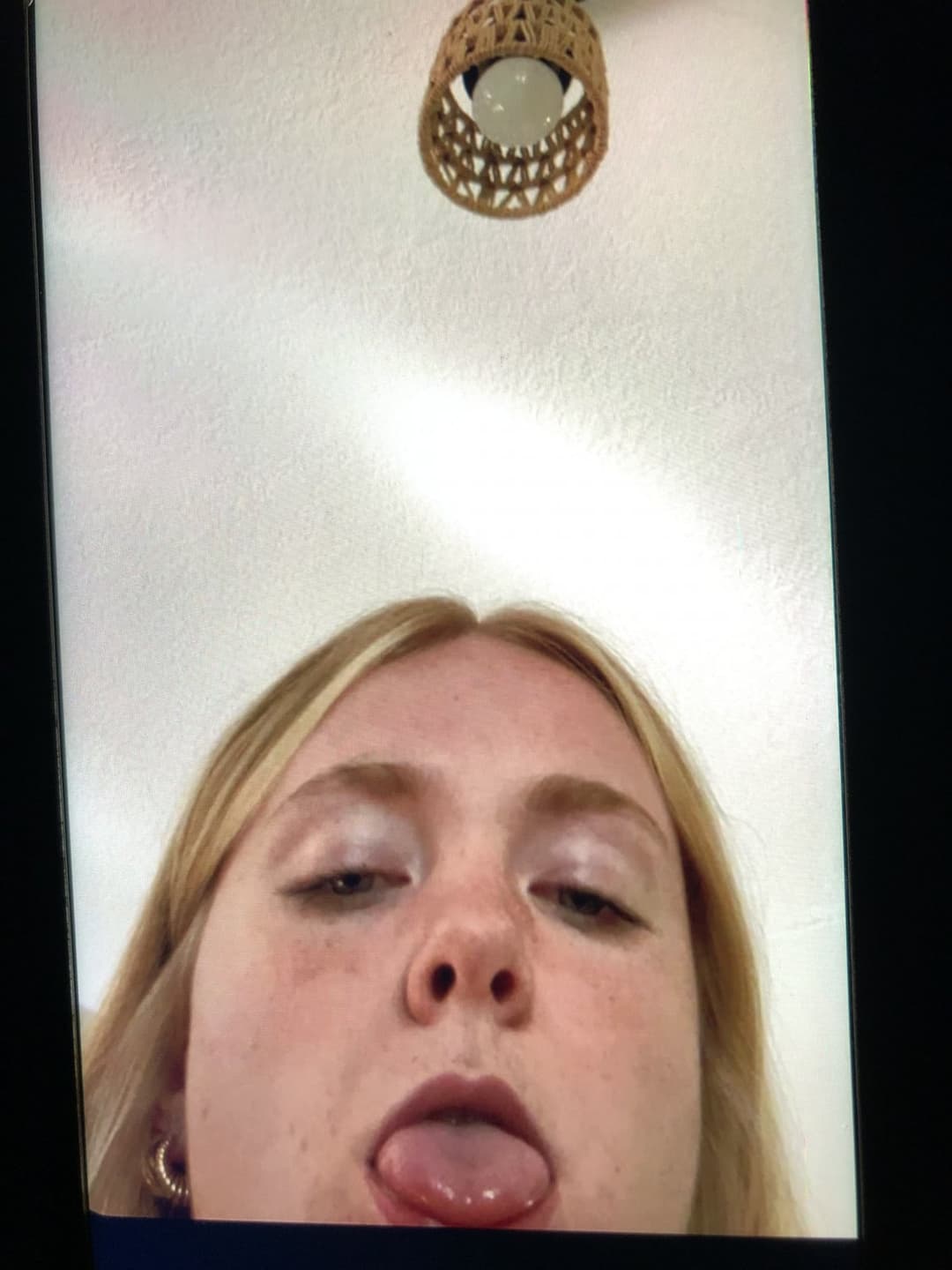 Sexy amateur barely legal blue eyes blonde teen leaked hot as fuck kissing dm/comment for more