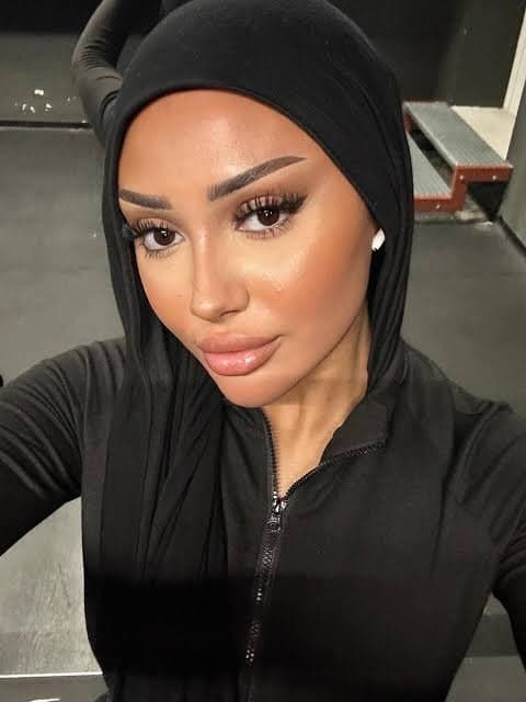 iraqi hoejabi with dsl showing why hijabi bitches r the best ????