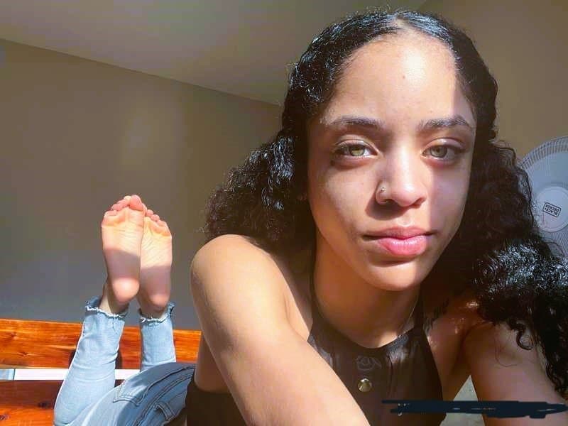 Custom Pussy, Ass & Armpit Sniffing While Beating My Dick For Her!??