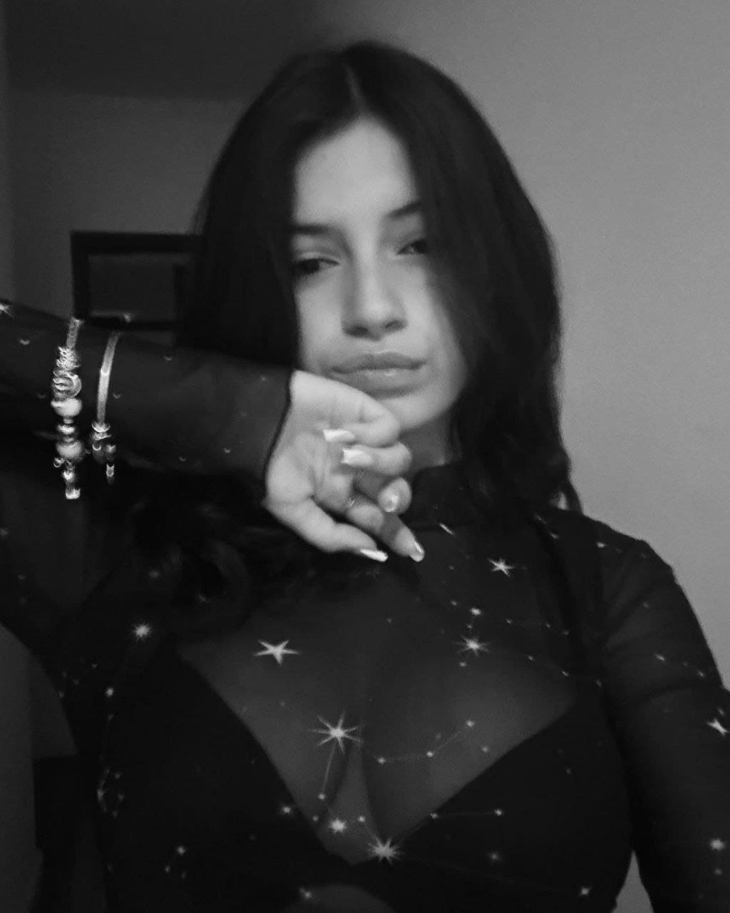 gab Keller putinha famosinha explanada COMPLETO (nuds no final)