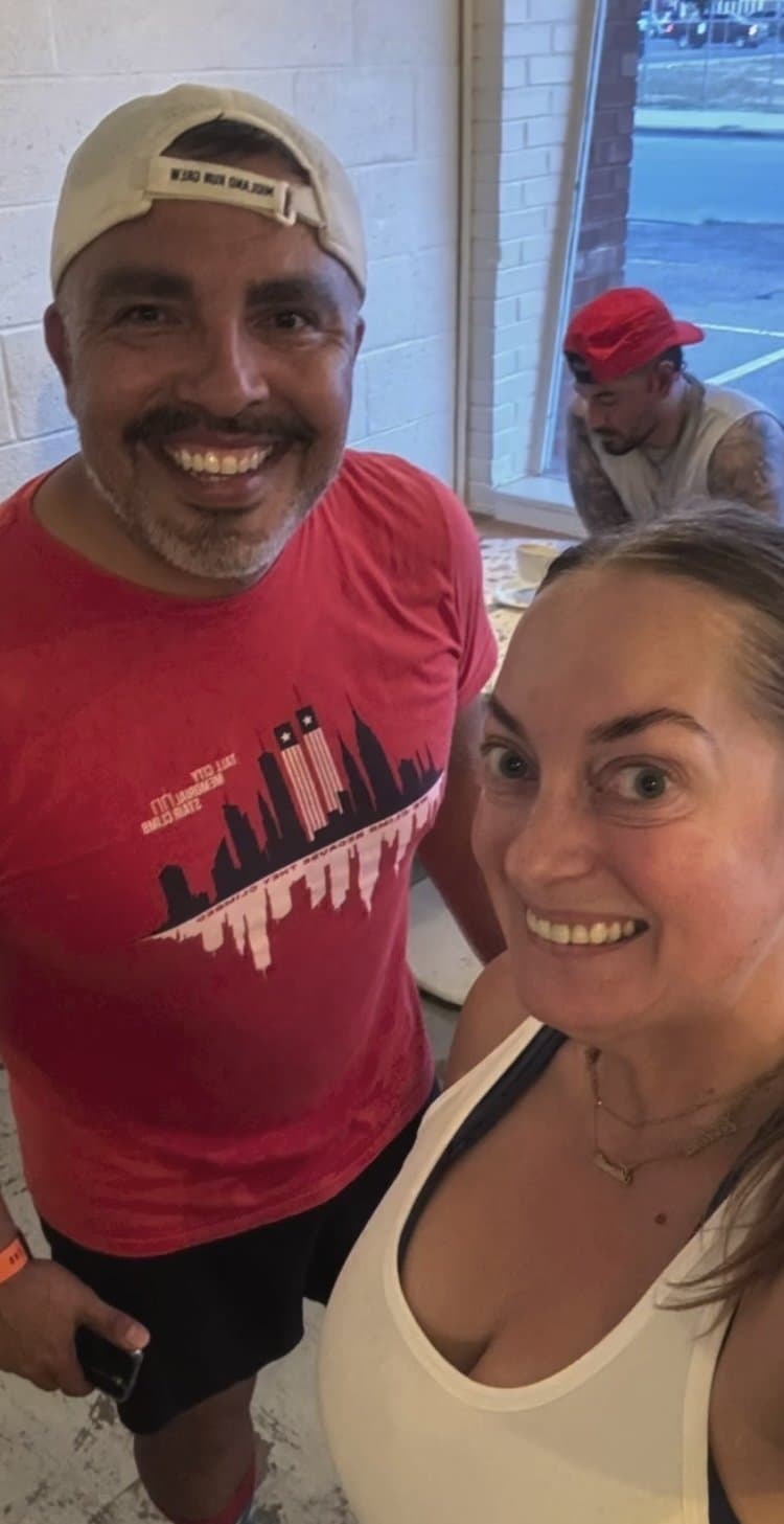 Bimbo Real estate agent is a cheater, SHARE SHARE SHARE