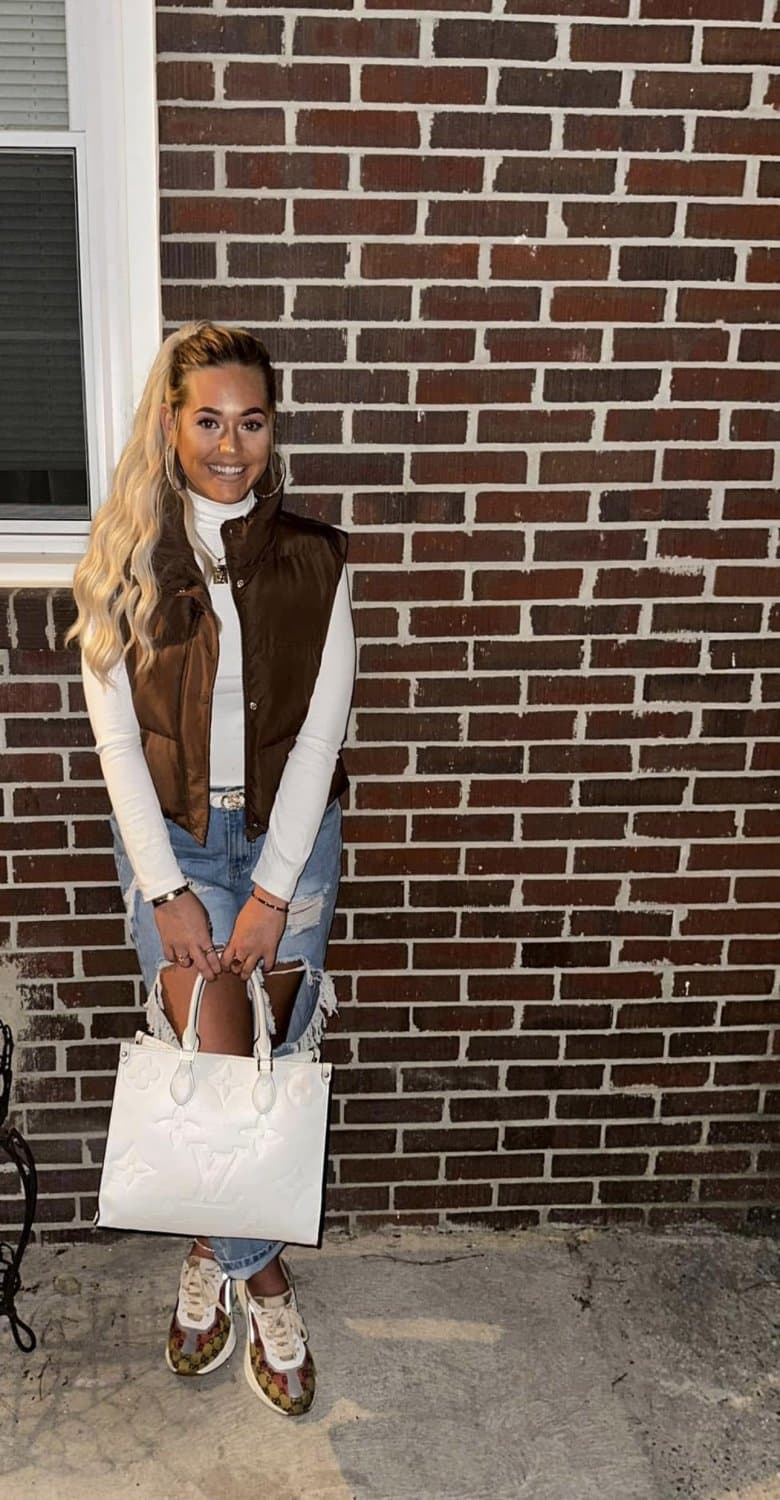 Big white girl built for strong gorilla thugs