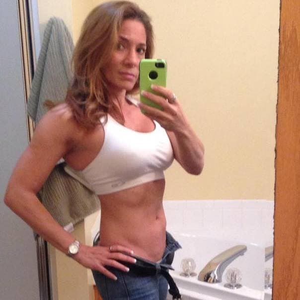 Brock Loves Working Out and Sucking Cock