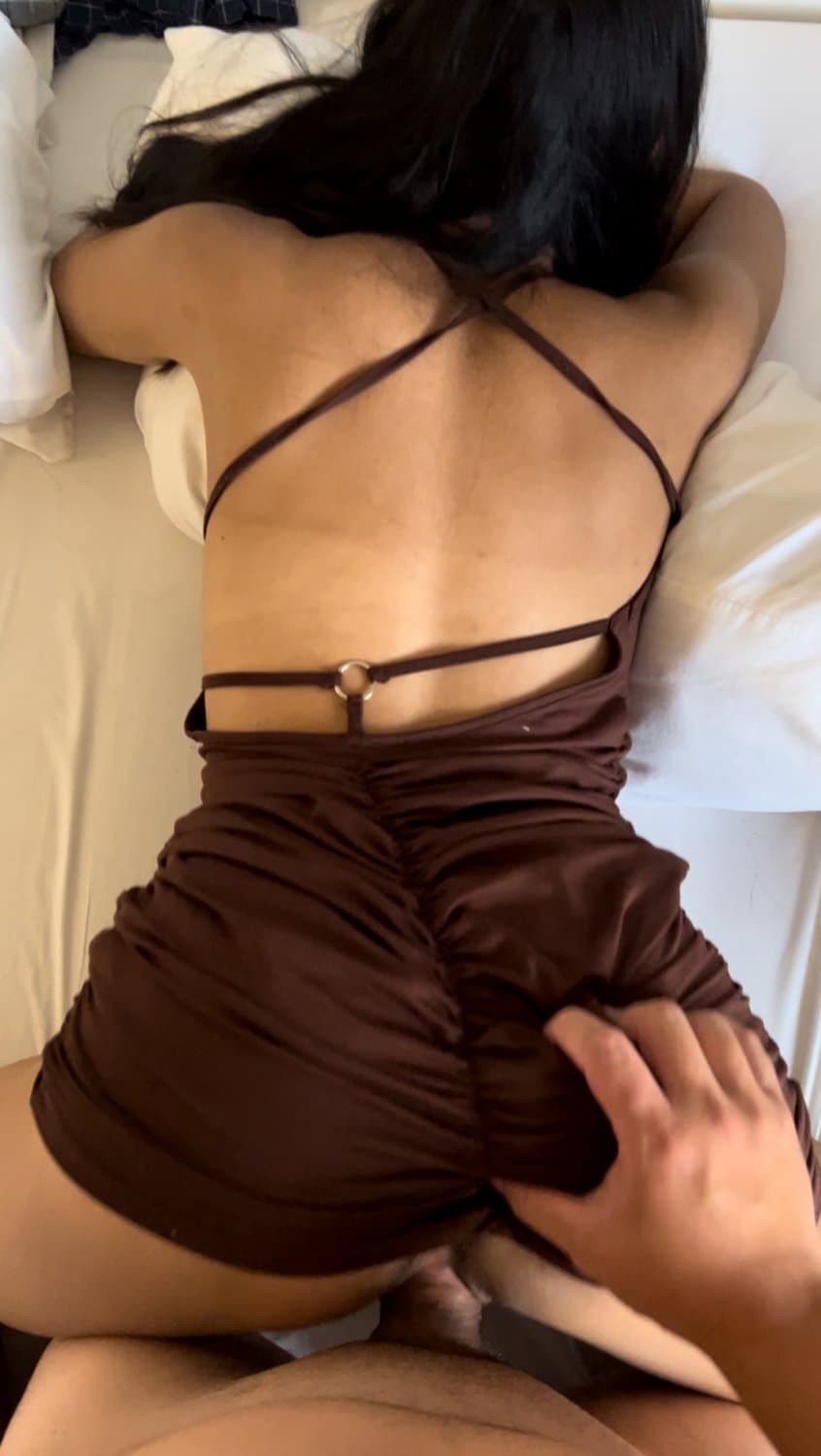 Click to view full size CREAMY ABG returns in a dress and no panties begging for it