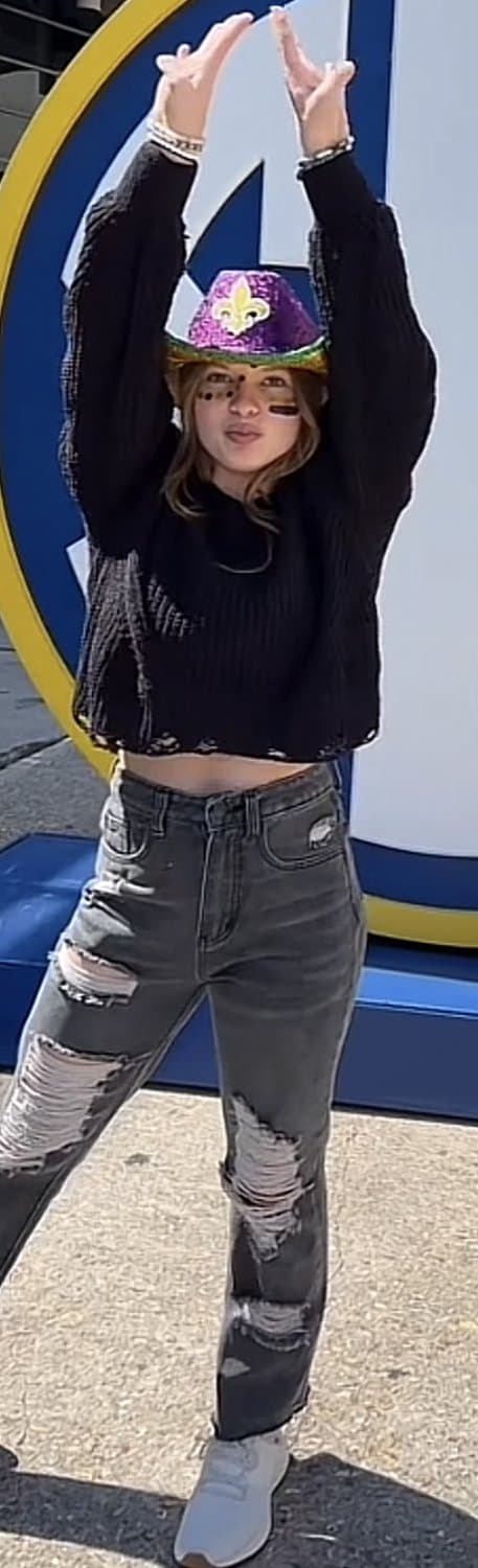 Click to view full size Brenna! - IRL Friend!