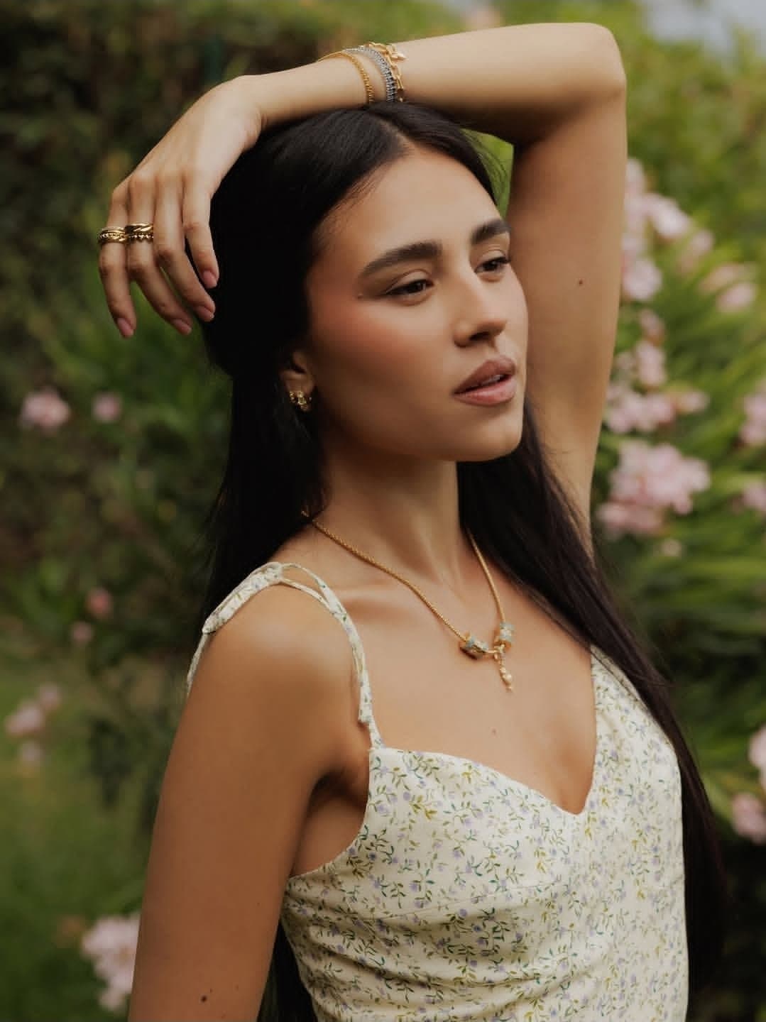 Latina actress.. stunning and flawless