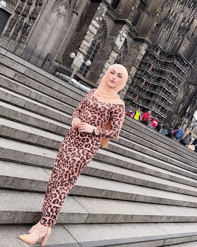 Turkish hijabi milf slut - hijab turbanli hot feet bitch