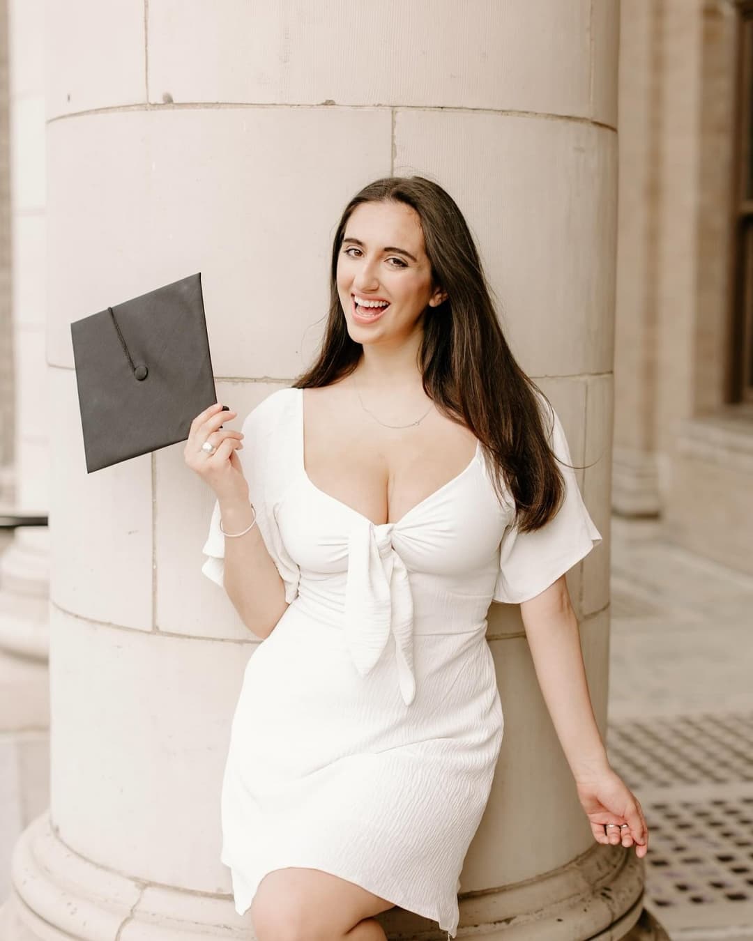 Click to view full size College Crush Lisa Sandson (@lisa.sandson). Comment your favorite pics.