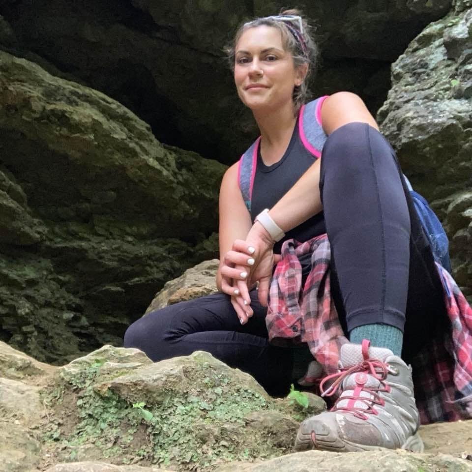 Click to view full size Iowa slut Allison. Hit up her bull. Kik in comments