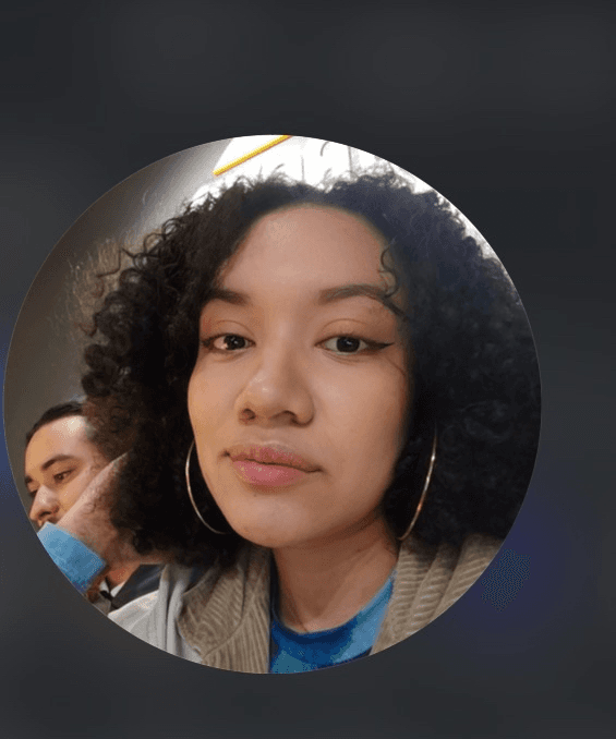 yo no doy más… esta es Katherine, mi prima afro, la culona que me tiene loco desde pelao. Esa negra